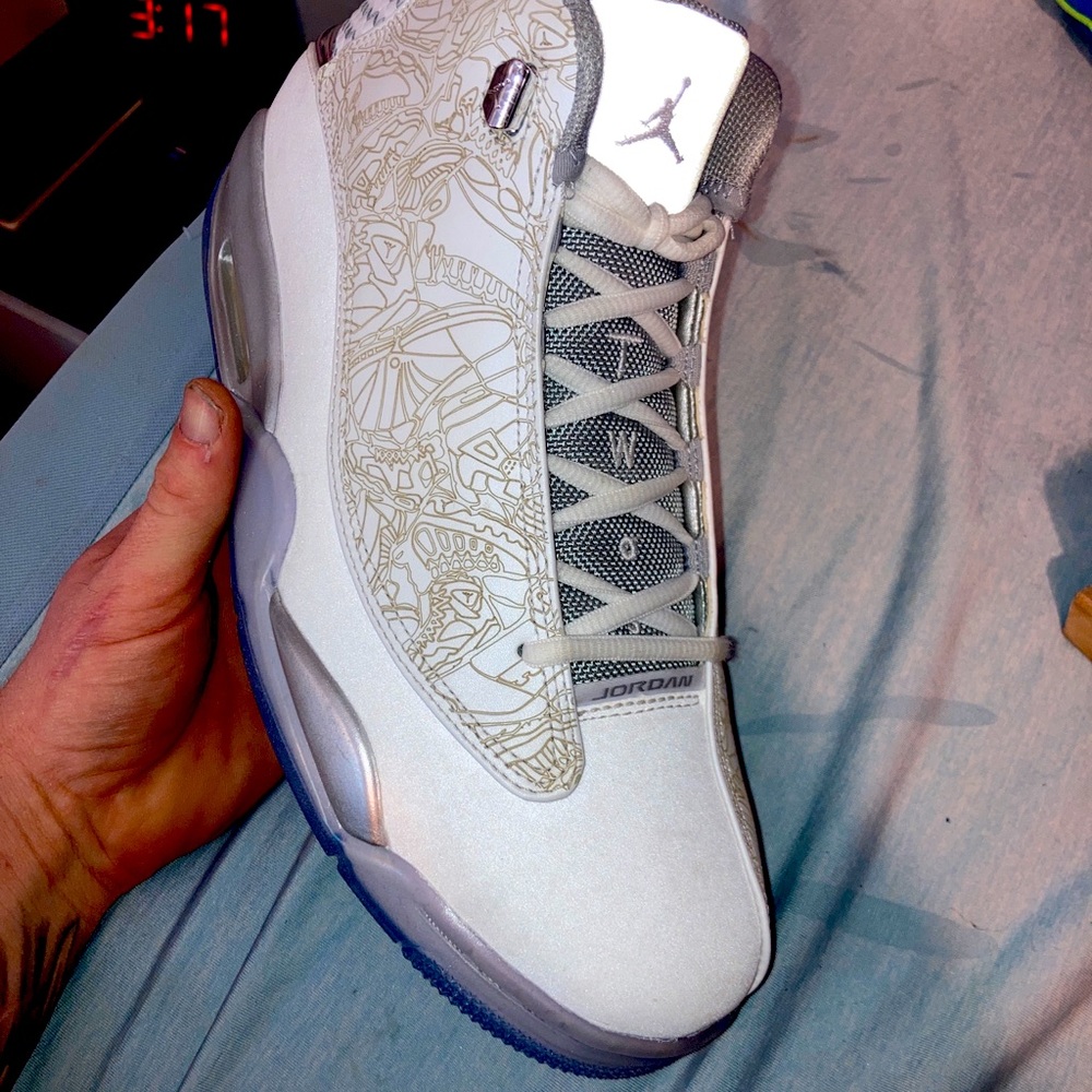 Air Jordan dub zero